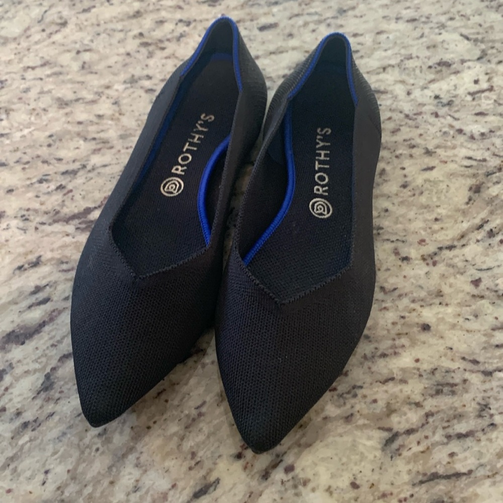 Rothy Point Size 12 Black- great condition